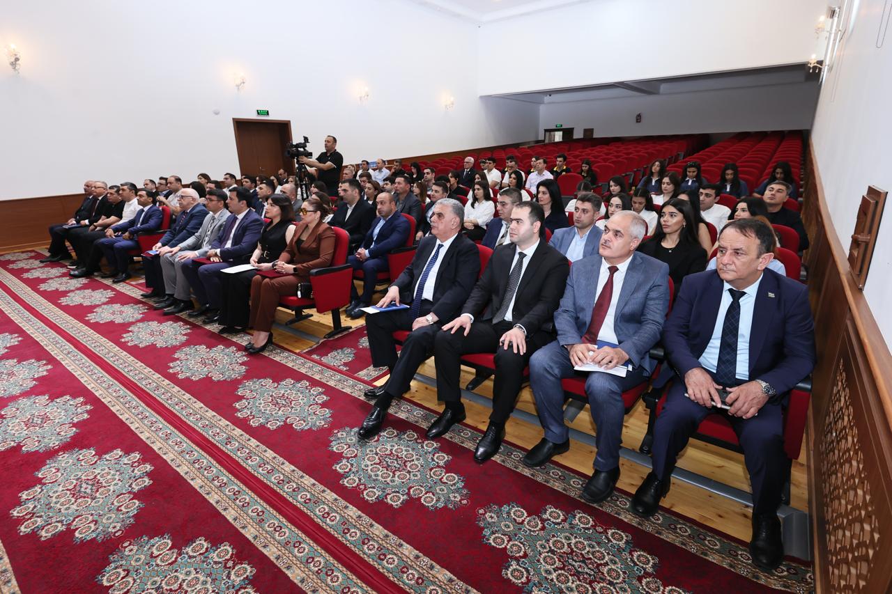 The Customs Workers' Trade Union held a report-election conference